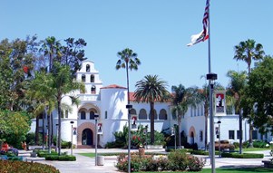 Trải nghiệm quãng thời gian sinh viên tuyệt vời tại Đại học lâu đời nhất bang California