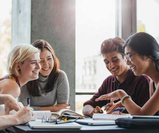 Đâu là điểm khác biệt giữa cuộc sống Trung học và Đại học?