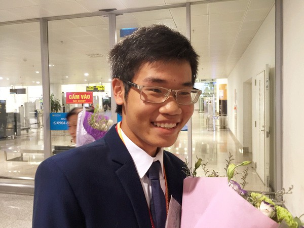 Viết luận về bóng đá, nam sinh Ninh Bình 19 tuổi nhận học bổng toàn phần 6,4 tỷ tại ĐH số 1 thế giới