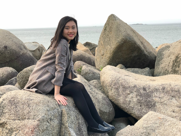 Nữ sinh xinh đẹp giành học bổng 5,5 tỷ đồng ở Mỹ