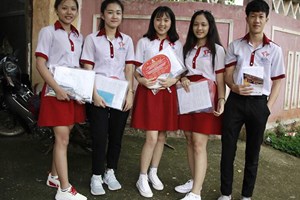 Nữ sinh bị cưa chân thi THPT, quyết tâm đỗ vào ĐH Luật