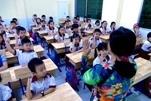 Áp lực quá tải học sinh ở thành thị