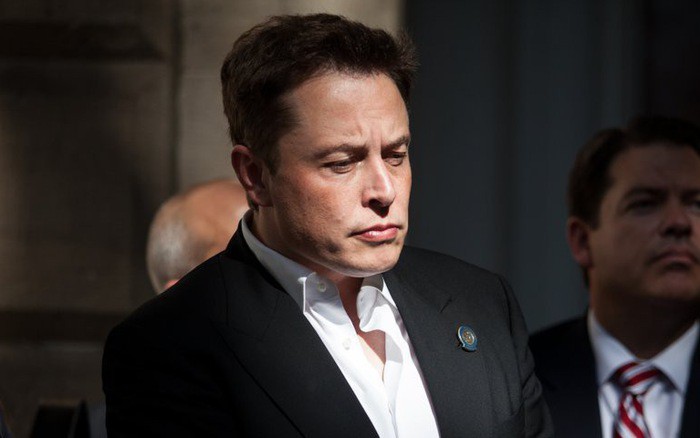 Làm việc 17 tiếng 1 ngày, Elon Musk khuyên gì những người trẻ để theo đuổi ước mơ đến cùng?