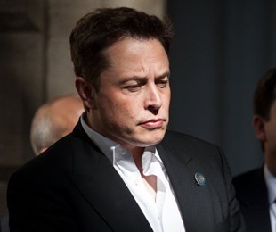 Làm việc 17 tiếng 1 ngày, Elon Musk khuyên gì những người trẻ để theo đuổi ước mơ đến cùng?