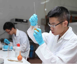 Đôi bạn từng giành 2 HCV Olympic Quốc tế dắt tay nhau nhận học bổng toàn phần của ĐH số 1 thế giới MIT