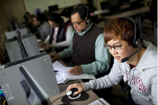 Học bổng chương trình tiếng Anh lên tới $17,000 với University Abroad Program