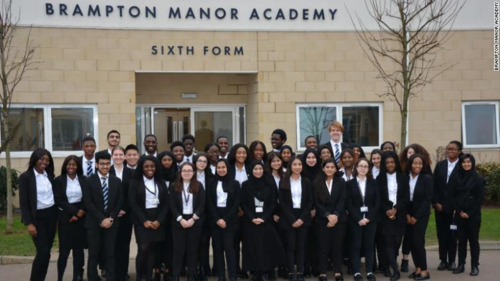 'Trường làng' ở Anh có 41 học sinh đỗ hai đại học tốp đầu thế giới