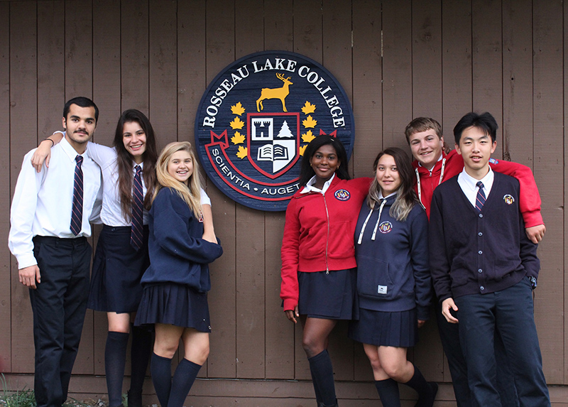 TRUNG HỌC ROSSEAU LAKE COLLEGE - MÔI TRƯỜNG NỘI TRÚ HOÀN HẢO TẠI CANADA