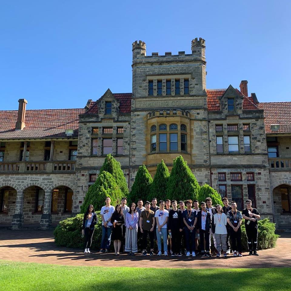 Du học Úc các trường hàng đầu - không yêu cầu chứng minh tài chính và IELTS