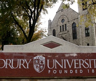DRURY UNIVERSITY: Trường top khu vực trung tây nước Mỹ - học bổng từ $13.000 cho kỳ học mùa thu dành cho học sinh quốc tế (hạn 15/6)