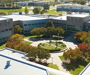 Đại học quốc tế Pittsburg State, Kansas - học bổng hấp dẫn lên đến $2000