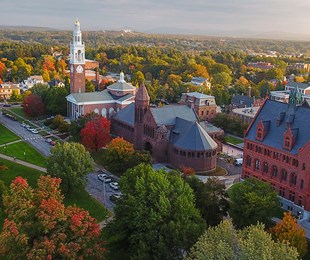 Học bổng lên tới $10 000/ năm tại the University Of Vermont – Top 100 trường đại học tốt nhất nước Mỹ 