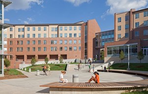 Ngôi trường 125 tuổi - Wichita State University có gì khiến bạn phải dừng chân?