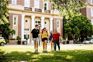 MÔI TRƯỜNG HỌC NĂNG ĐỘNG BẬC NHẤT CÙNG PITTSBURG STATE, KANSAS - HỌC BỔNG HẤP DẪN LÊN TỚI $2000