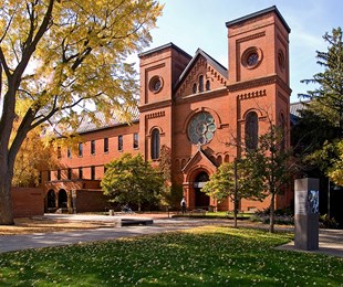 College of Saint Benedict - St Johns University, môi trường học tập độc đáo vùng Minnessota