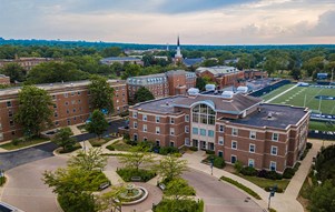 Chiếm trọn học bổng $5000 cho khoá học MBA tại đại học Elmhurst