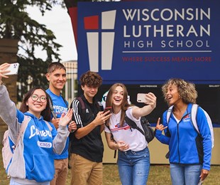 Phỏng Vấn Nhận Ngay Học Bổng Du Học Tại Wisconsin Lutheran High School - Nơi Tạo Ra Thành Công Hơn Nữa Của Bạn!