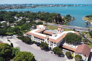 Admiral Farragut Academy