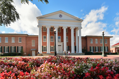 UNIVERSITY OF MISSISSIPPI (TOP 100 trường đại học công lập tại Mỹ)- Ngôi trường đẹp như tranh vẽ tại thành phố Oxford bang Mississippi, Hoa Kỳ.