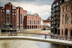 ĐẠI HỌC BRISTOL (TOP 10 tại Anh) - Ngôi trường mang đậm nét cổ điển và đầy lãng mạn của Vương Quốc Anh