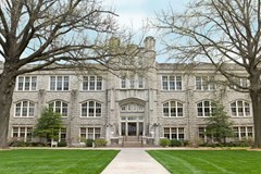Tiết kiệm tối đa học phí cùng nhiều mức hỗ trợ tài chính cao - chỉ có tại UNIVERSITY OF CENTRAL MISSOURI