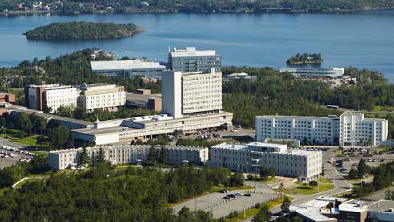 Trải nghiệm môi trường học chương trình song ngữ anh - pháp tại canada - duy nhất tại LAURENTIAN UNIVERSITY