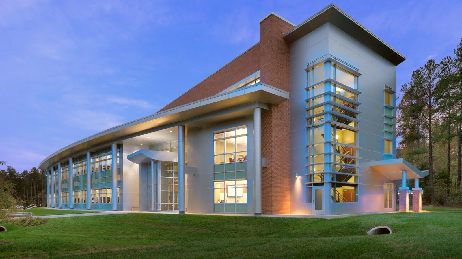 Nắm chắc trong tay 100% cơ hội chuyển tiếp vào các trường đại học danh tiếng tại bang Virginia khi theo học tại Richard Bland College