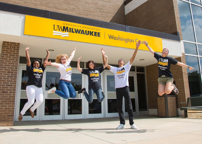Tận hưởng khoảnh khắc sinh viên đẹp nhất tại đại học WISCONSIN - MILWAUKEE