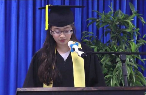 Wu Nguyệt Hà - Học bổng $16,000 đại học SCAD - No.1 university in the U.S. (Red Dot Design Rankings)