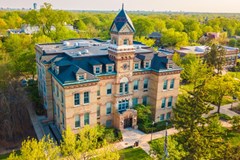 Elmhurst University Cơ hội để du học ngành Điều dưỡng (Nursing) với chi phí tiết kiệm tại tại Mỹ