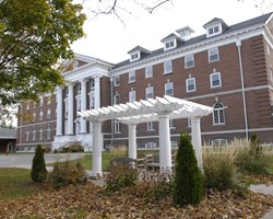 Cơ hội học tập tại trường trung học nội trú xuất sắc top Canada- PICKERING COLLEGE