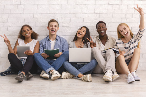 Định cư bằng con đường du học, tại sao không 