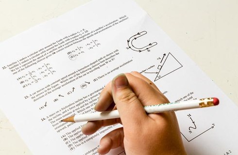 Du học Mỹ cần điểm Sat bao nhiêu?