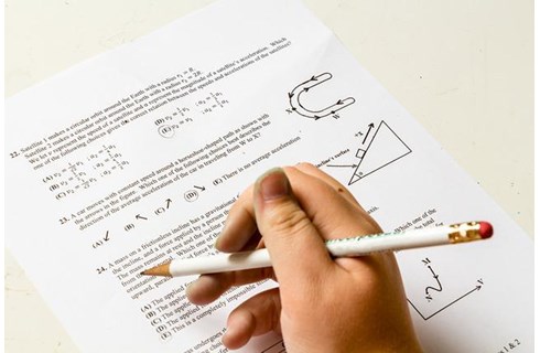 Du học Mỹ cần điểm Sat bao nhiêu?
