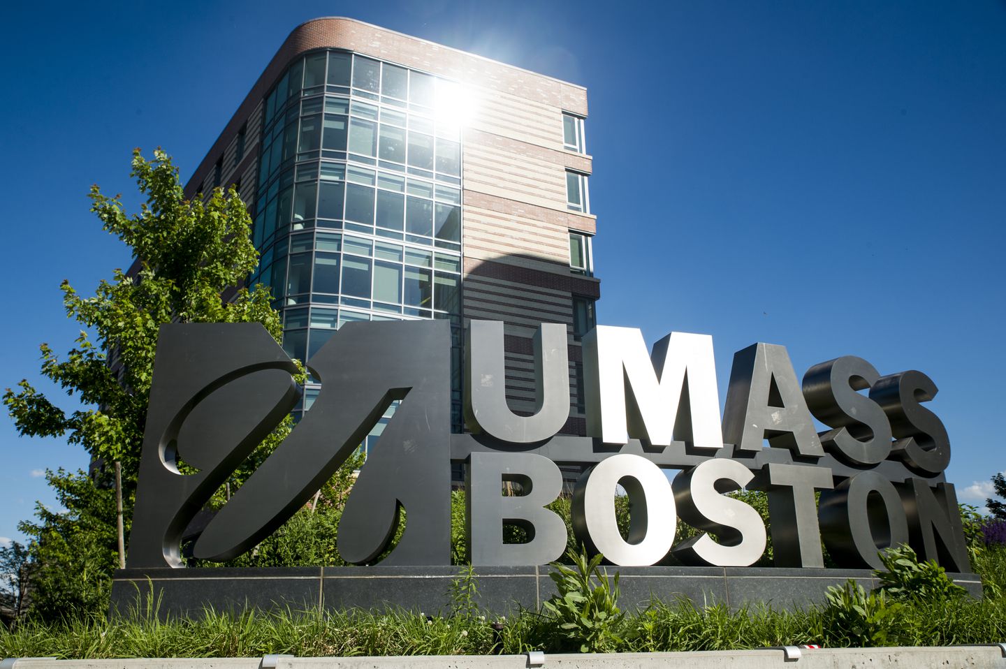 university of massachusetts boston tours