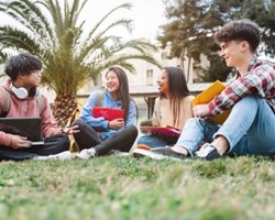 Hướng dẫn xin visa du học Mỹ - Xin visa du học Mỹ có khó không