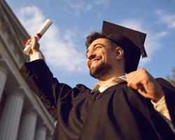 Thực hư chuyện du học Tiến sĩ tại Mỹ nhận học bổng 100%