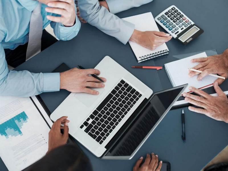 Học bổng mới nhất các trường 2025 về ngành kinh doanh  Chọn đúng trường, trở thành doanh nhân tài ba