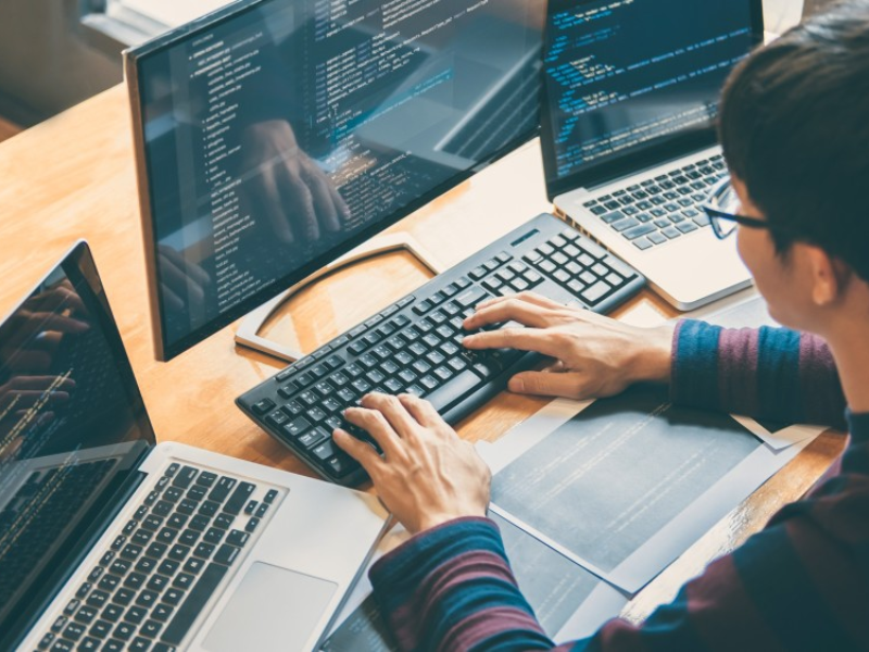 Học Bổng Mới Nhất Ngành Khoa Học Máy Tính 2025 – Cơ Hội Vàng Cho Du Học Sinh