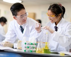 Cơ hội săn học bổng đến 50% từ trường trung học top đầu Anh