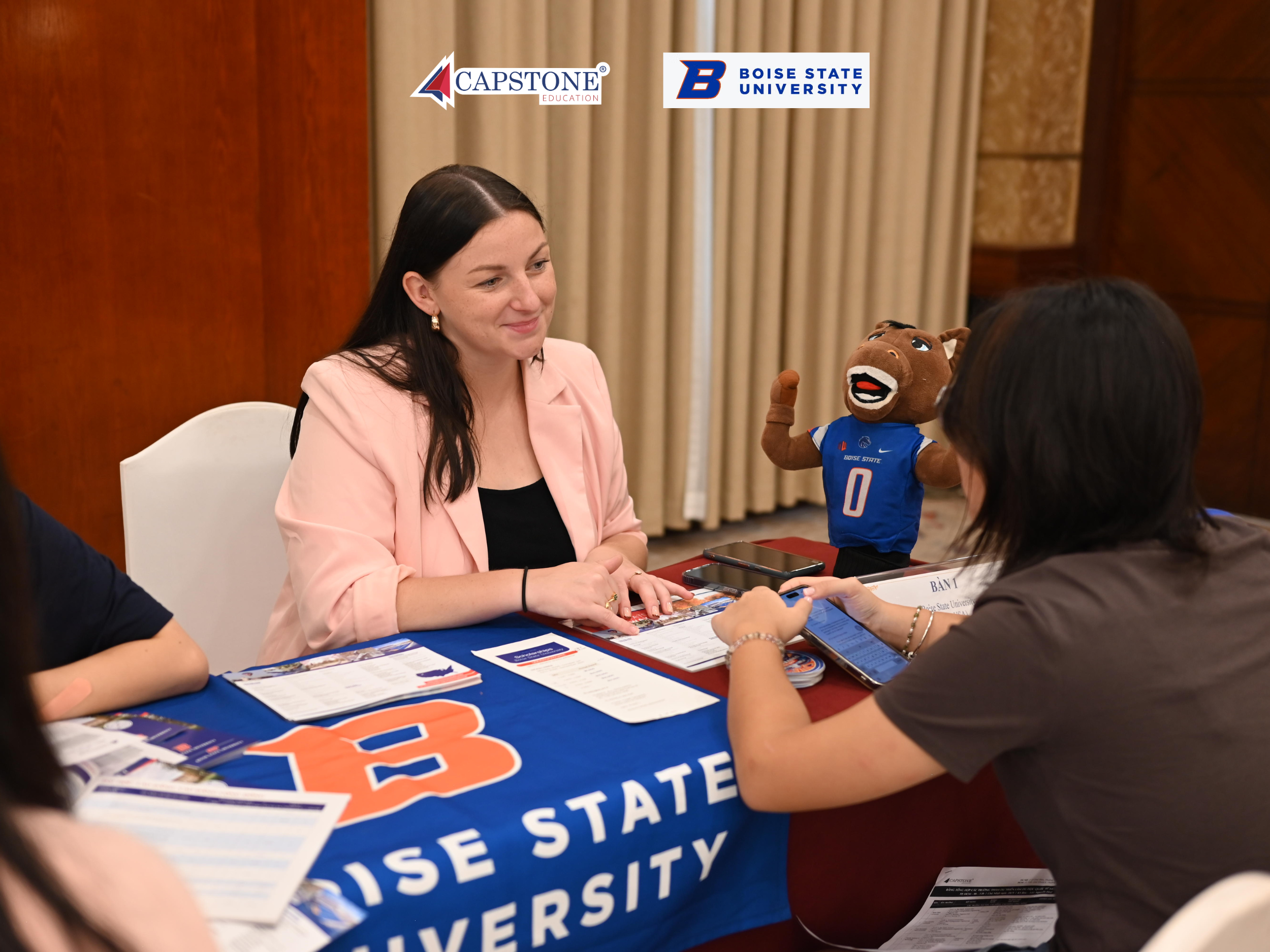 Boise State University – Đại học nghiên cứu đổi mới tại trung tâm công nghệ Idaho (Mỹ)