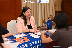 Boise State University – Đại học nghiên cứu đổi mới tại trung tâm công nghệ Idaho (Mỹ)