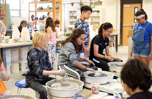 Tìm trường nội trú Mỹ cho con? Khám phá Delphian School – nơi học thuật gắn liền với kỹ năng sống 