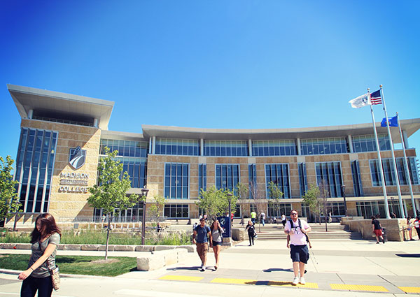 Madison College: Bước khởi đầu thông minh vào Đại học thuộc top 50 nước Mỹ